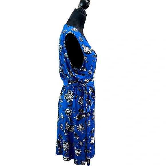 NWT Vince Camuto Wrap Dress - Picture 4 of 10